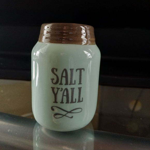 Farmhouse Mason Jar Shaped Salt and Pepper Y'all - Picture 2 of 2